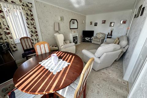 2 bedroom apartment for sale, Sandpiper Court, Cleveleys FY5