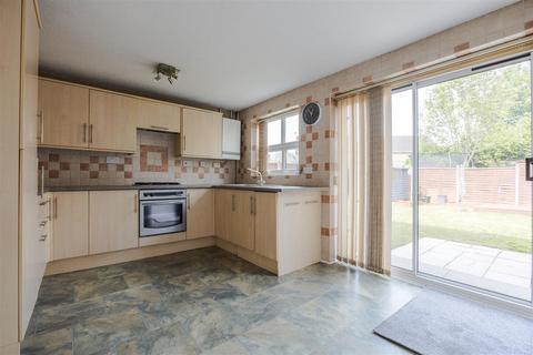 7 Bluebell Close, Scunthorpe, DN15 6BS