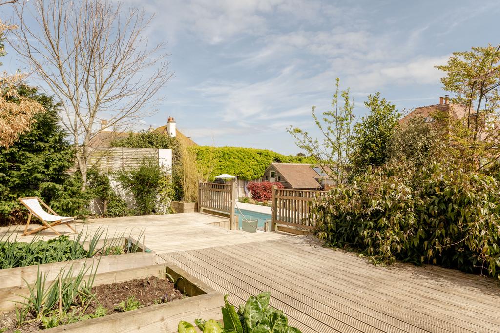 278139   20250414 fordyce broadstairs 60 hi res...