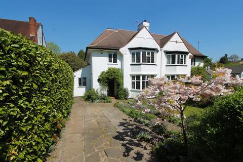 4 Beeches Walk, Carshalton, SM5 4JT