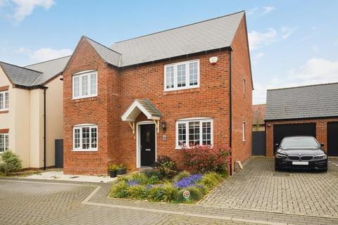4 bedroom detached house for sale, Catterick Road, Bicester