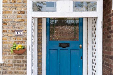 17 Clifton Road, Loughton, IG10 1EA