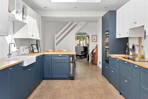 17 Clifton Road, Loughton, IG10 1EA