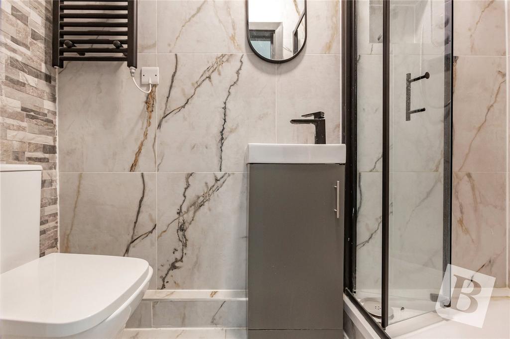 En-Suite 2