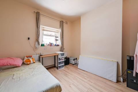 undefined, Park Lane, Tottenham, London, N17
