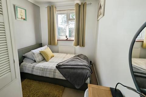 128 Kingscote, Yate, Bristol, BS37 8YG