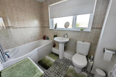 128 Kingscote, Yate, Bristol, BS37 8YG