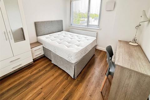 1 bedroom in a house share to rent, Hatch Lane, Harmondsworth, West Drayton, UB7