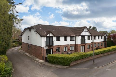 2 bedroom flat for sale, Grosvenor Lodge, Dorchester Road, Hazel Grove, Stockport SK7 5HE