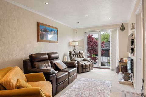 2 bedroom flat for sale, Grosvenor Lodge, Dorchester Road, Hazel Grove, Stockport SK7 5HE