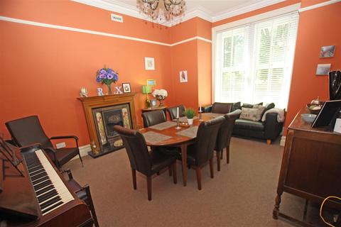 4 bedroom detached house for sale, Iddesleigh Road, Bournemouth