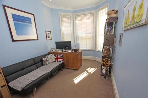 4 bedroom detached house for sale, Iddesleigh Road, Bournemouth