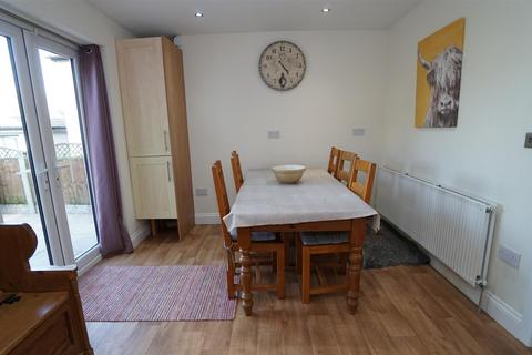 3 bedroom semi-detached house for sale, Westfield Grove, Wrose, Shipley