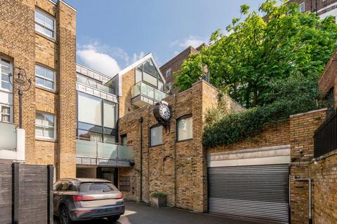 2 bedroom flat to rent, Millers Way, London W6
