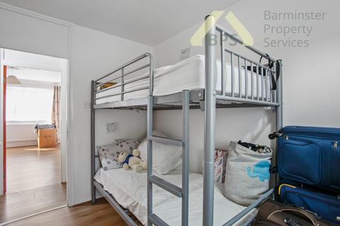 68 Rheola Close, London, N17 9TR