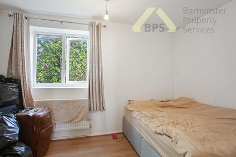 68 Rheola Close, London, N17 9TR