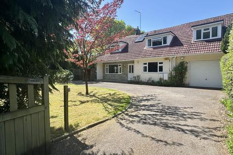 4 bedroom detached house for sale, Verwood Road, BH21