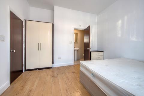 1 Sunnycroft Road, Hounslow, TW3 4DS