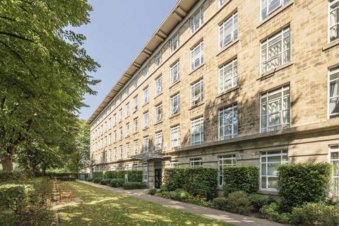 Bromyard Avenue, London W3