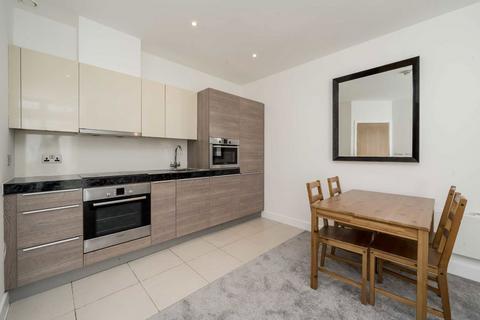 2 bedroom flat for sale, Bromyard Avenue, London W3