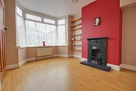 3 bedroom terraced house for sale, Keswick Gardens, Hull