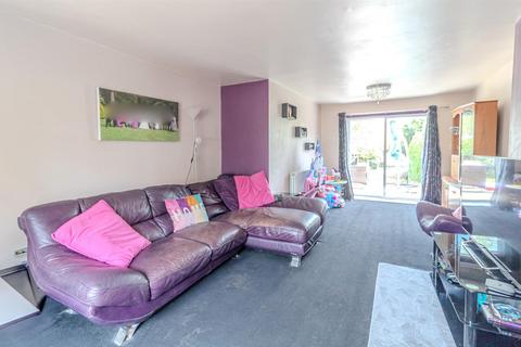 3 bedroom semi-detached house for sale, Perlethorpe Crescent, Gedling, Nottingham