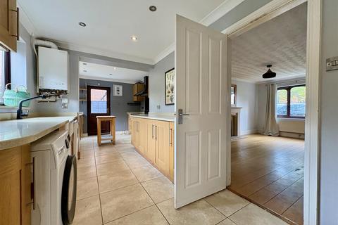 24 Orchard Close, Bidford On Avon, Alcester, B50 4BT