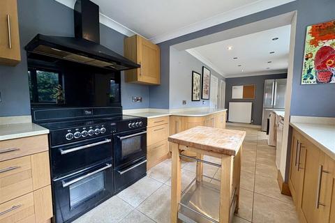 24 Orchard Close, Bidford On Avon, Alcester, B50 4BT