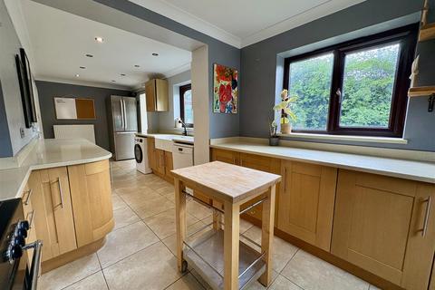 24 Orchard Close, Bidford On Avon, Alcester, B50 4BT