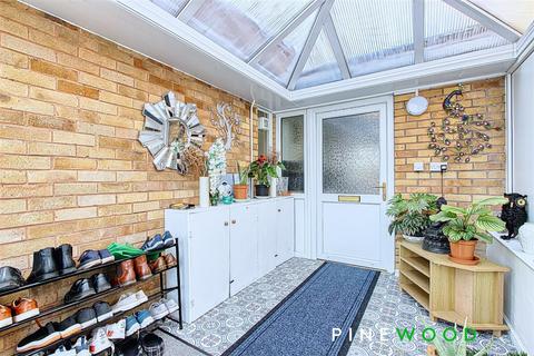 12 Cromford Close, North Wingfield, Chesterfield, S42 5NJ