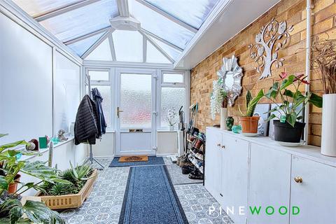 12 Cromford Close, North Wingfield, Chesterfield, S42 5NJ