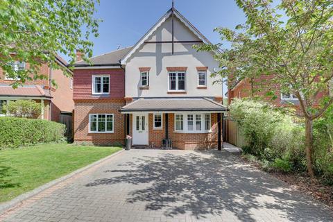 4 Charlotte Close, Caversham, Reading, RG4 7BY
