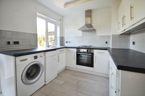 3 bedroom end of terrace house to rent, Birch Way, Chesham HP5