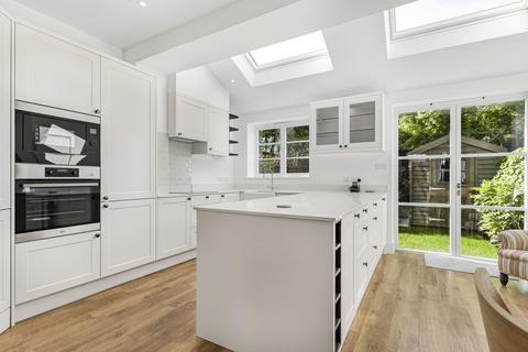 undefined, Ernest Gardens, London, W4