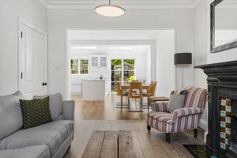 undefined, Ernest Gardens, London, W4