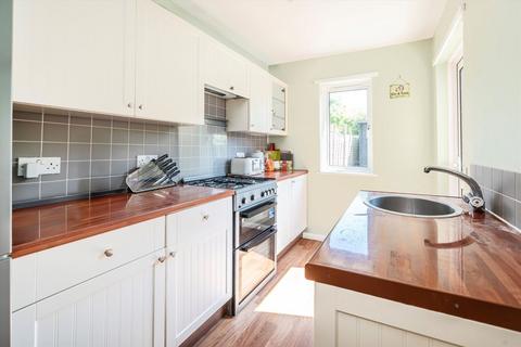 6 Blyth Close, Twickenham, TW1 1AZ