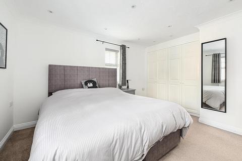 39 Basingfield Close, Old Basing, Basingstoke, RG24 7BG