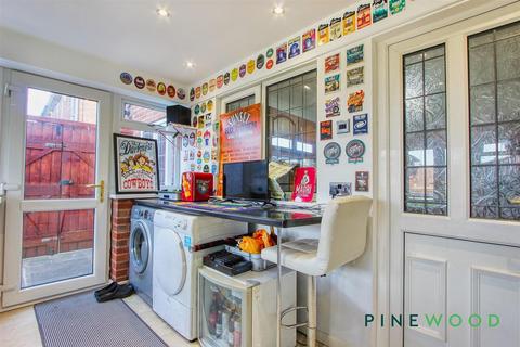 3 bedroom semi-detached house for sale, Davenport Road, Chesterfield S42