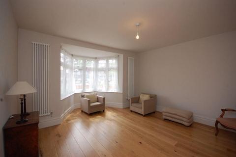 undefined, Oakington Manor Drive, WEMBLEY