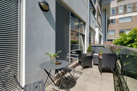 L G 14 Wallis House Great West Road, Brentford, TW8 0HD