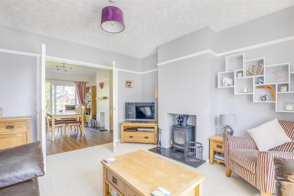 20 Totteridge Drive, HP13 6 JJ-7.jpg