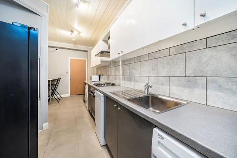 4 bedroom house for sale, Vant Road, London SW17