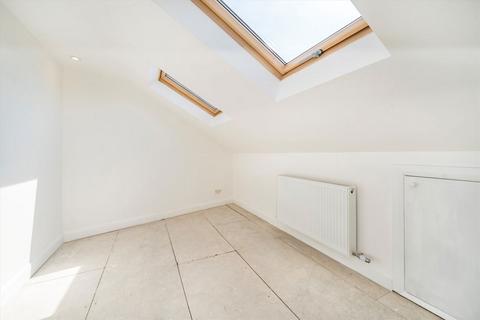 4 bedroom house for sale, Vant Road, London SW17