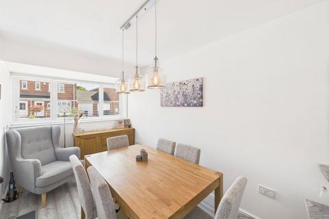 67 Balmoral Way, Birmingham, B14 4NU