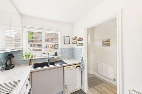 67 Balmoral Way, Birmingham, B14 4NU