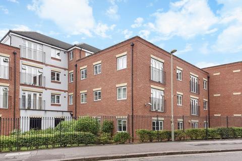 1 bedroom in a flat share to rent, North Way,  Headington,  OX3