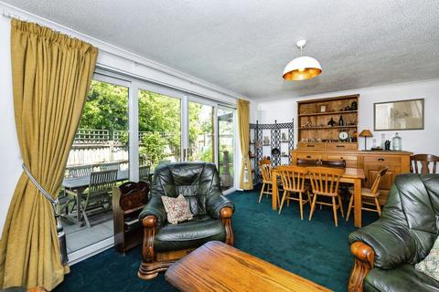 3 Covert, Ashford, TN23 4XR