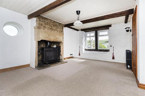 3 bedroom end of terrace house for sale, Camp Hill, Huddersfield HD3