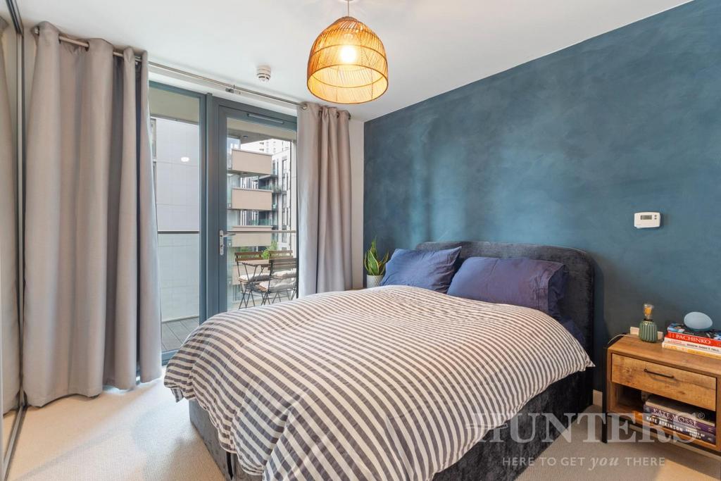 Flat 29, Egret Heights N17 9 GJ-2.jpg