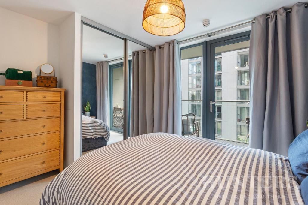 Flat 29, Egret Heights N17 9 GJ-3.jpg